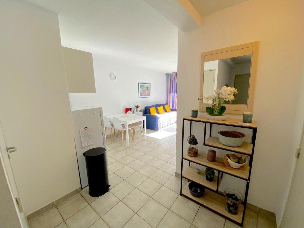 Appartement Avec Piscine A 5Min De La Plage Sanary-sur-Mer Luaran gambar